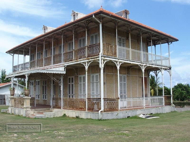 maison hantee guadeloupe